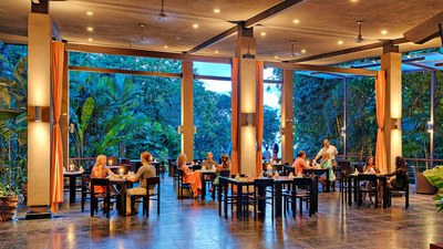 Los Altos Resort - restaurant with the best view of the sea, in the Manuel Antonio nature reserve