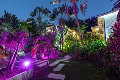 Night garden lights - Luxury Condos for sale in Manuel Antonio in Puntarenas, Costa Rica