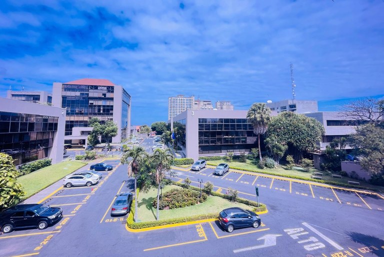 Alquiler oficina Oficentro Ejecutivo La Sabana San Jose Costa Rica