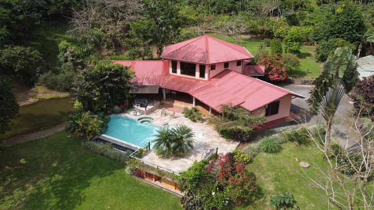 Finca Mei Tai: Enchanting property! Don't miss your chance to own a piece of paradise!