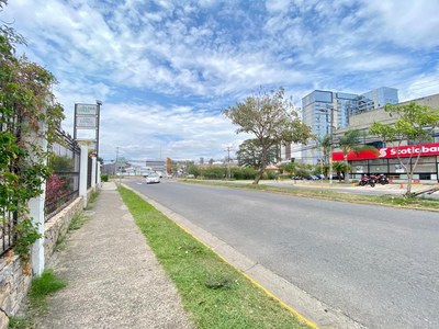 Venta Propiedad para Desarrollar Uso suelo Mixto Plaza Mayor Rhormoser Costa Rica