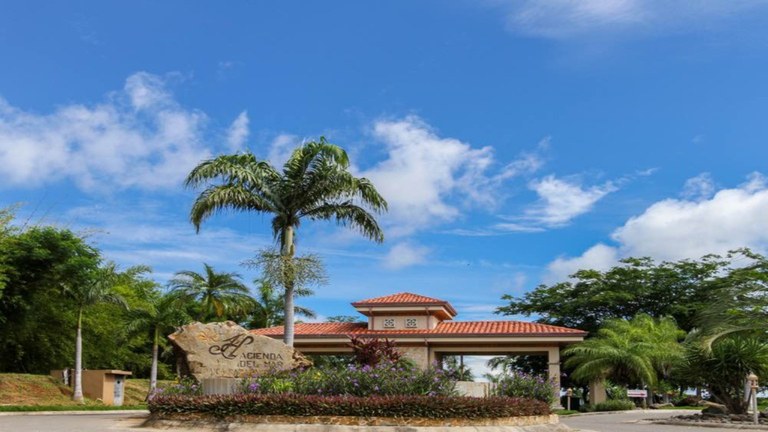 Papagayo Condos  Lot #28: They live in one of the best luxury communities, on the quietest beach in Costa Rica