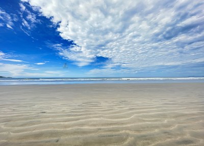 Venta Lote Titulado a 250 metros del mar en línea recta Playa Costa de Oro Guanacaste Costa Rica
