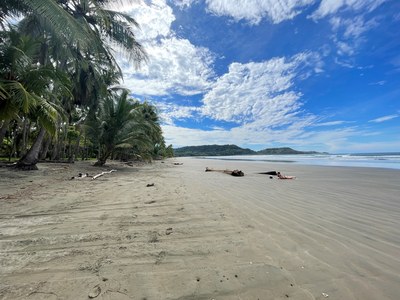 Venta Lote Cerca del Mar Playa Costa de Oro Guanacaste Costa Rica