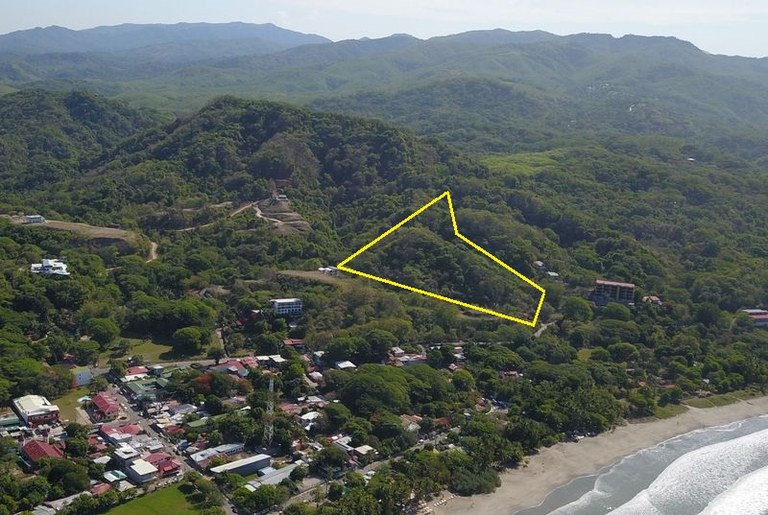 Loma Vista Mar: Loma Vista Mar – Prime Location – 2.49 Hectare Coastal Property with Elevation and Panoramic Views Of the Pacific Ocean, Walking Distance to the Beach