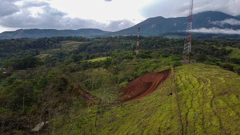 Emmanuel Hills Lot 1A: Se Vende Terreno para Construcción en la Montaña y en Zona Rural en Bijagua