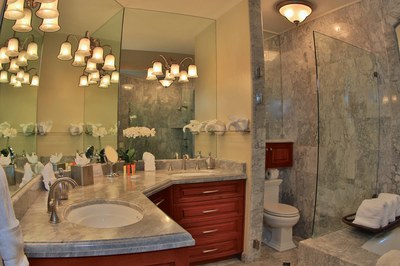 Bathroom of Beachfront 2 bedroom Luxury Villa for Rent in Playa Flamingo, Guanacaste