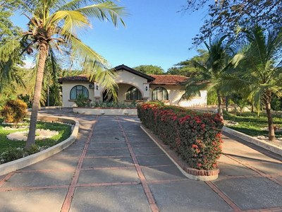 Exterior of Charming Property with Private Pool in the Middle of the House in Brasilito, Guanacaste