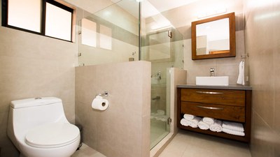 Bathroom of 2 Bedroom Beachfront Condominium fro Rent in Potrero