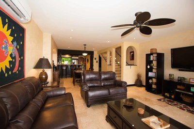 Living Area of Luxury 2 Bedroom Ocean Front 2 Storie Condo in Flamingo