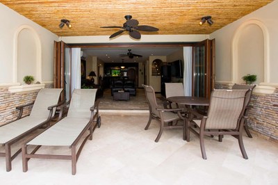 Terrace of Luxury 2 Bedroom Ocean Front 2 Storie Condo in Flamingo
