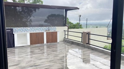 Alquiler Casa Independiente Moderna con Semi amueblada Hermosas Vistas Piedades Santa Ana Costa Rica