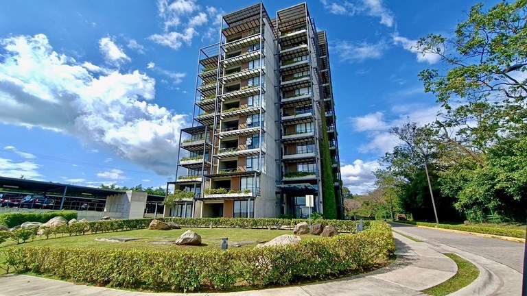 Condominio Qalma: Alquiler de apartamento de 1 habitación en Alajuela