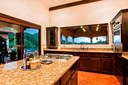 Large and fully equipped kitchen