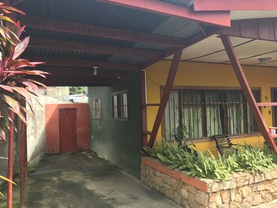 House in Liberia (10).jpg