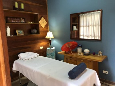 3- Massage salon.jpg
