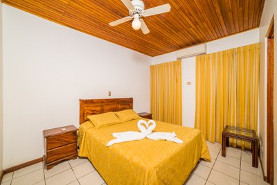 Flamingo Marina  Resort 408 _ Second Bedroom