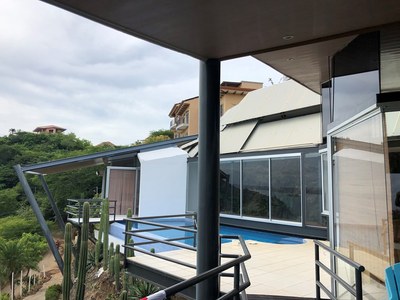 9- Ocean view House - Pool terrace - RS1900514.JPG