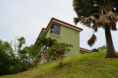 Exclusiva casa en venta en Condominio Cerro Colón 004.jpg