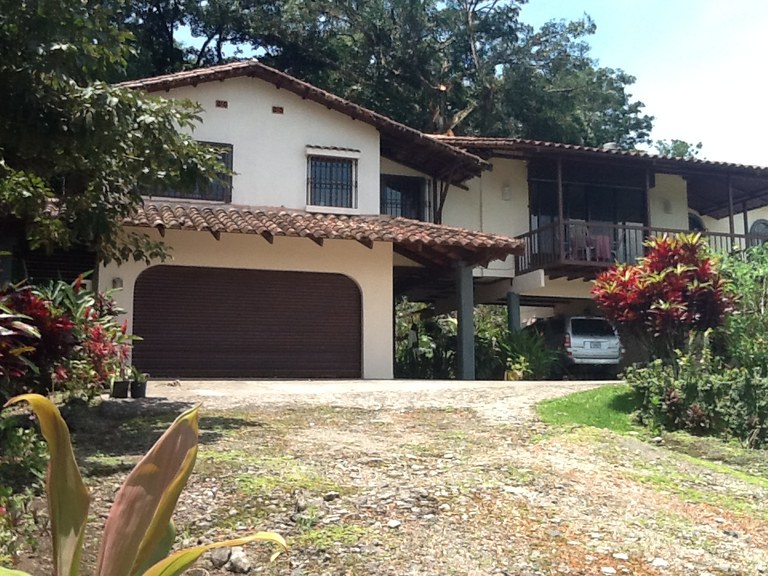 Hacienda España: Beautiful Lake and Volcano Arenal View Home With Infinify Pool on 4.3 Acres/More Acreage Available 