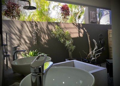 7 Bathrooms - Luxury villa Tamarindo for sale 300m beach 1.JPEG