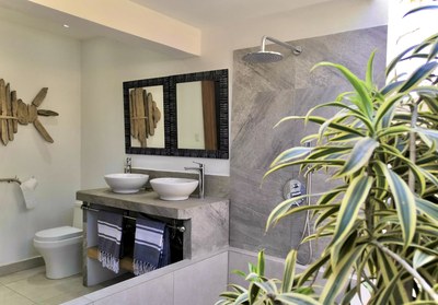 7 Bathrooms - Luxury villa Tamarindo for sale 300m beach 4.JPEG