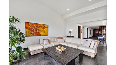 Luxury living room - Spectacular Penthouse for sale, overlooking the sea and the natural reserve of Manuel Antonio Costa Rica