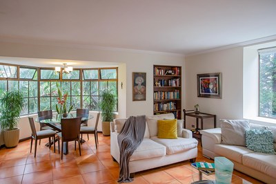 Calle del Country Urban Penthouse for sale!