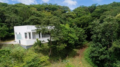 Beautiful house for sale - overlooking the entire mountains in Guanacaste Costa Rica