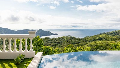 ïscina infinita - Lujosa casa en venta - vista al mar y a la selva en Costa Rica
