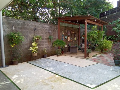 patio1.jpg