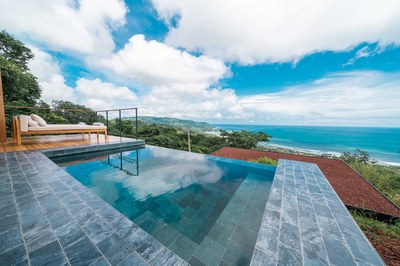 la-loon-luxury-ocean-view-suites-santa-teresa-5.jpg