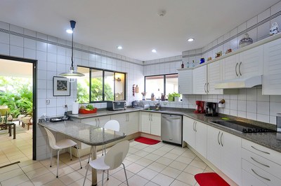 escazu-luxury-4-bedroom-villa-condominium-aracari-6.jpg