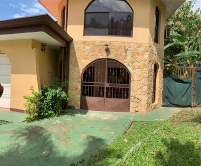 Large House near the Beach Costa Rica. Fixer Upper