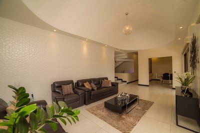 Sale-house-luxury-Hacienda-Los-Reyes-Costa-Rica-living-room.JPG