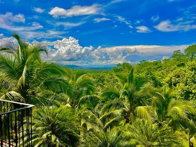 Venta 3 casas con vista al mar, jardines y montañas Orotina Costa Rica