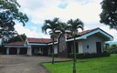 Casa con acabados de lujo en Occidente de Costa Rica