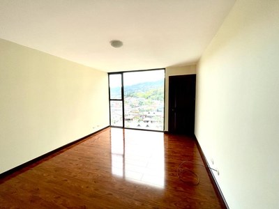 Venta apartamento Escazu Bello Horizonte vista a las montañas Costa Rica