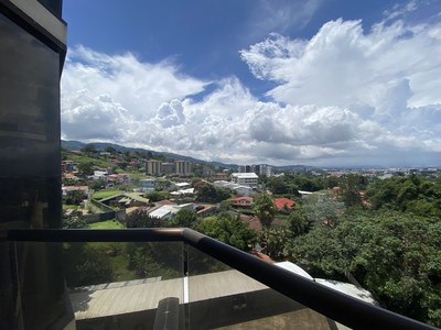 Venta apartamento moderno vista a las montañas Bello Horizonte Escazu Costa Rica