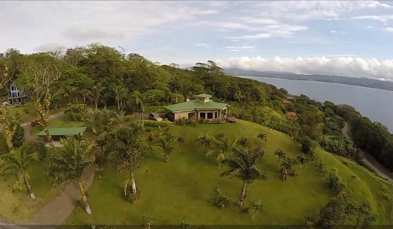 Casa Infinity: Lake And Volcano Arenal View Home In  Upscale Community