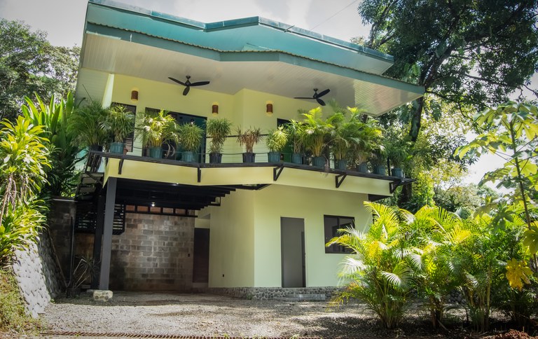 SEAGULL’S NEST TWO STOREY VILLA IN UVITA, 3 BED,3 BATH & POOL: Mountain House For Sale in Uvita
