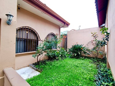 Casas en venta en San Pablo de Heredia 050.jpg